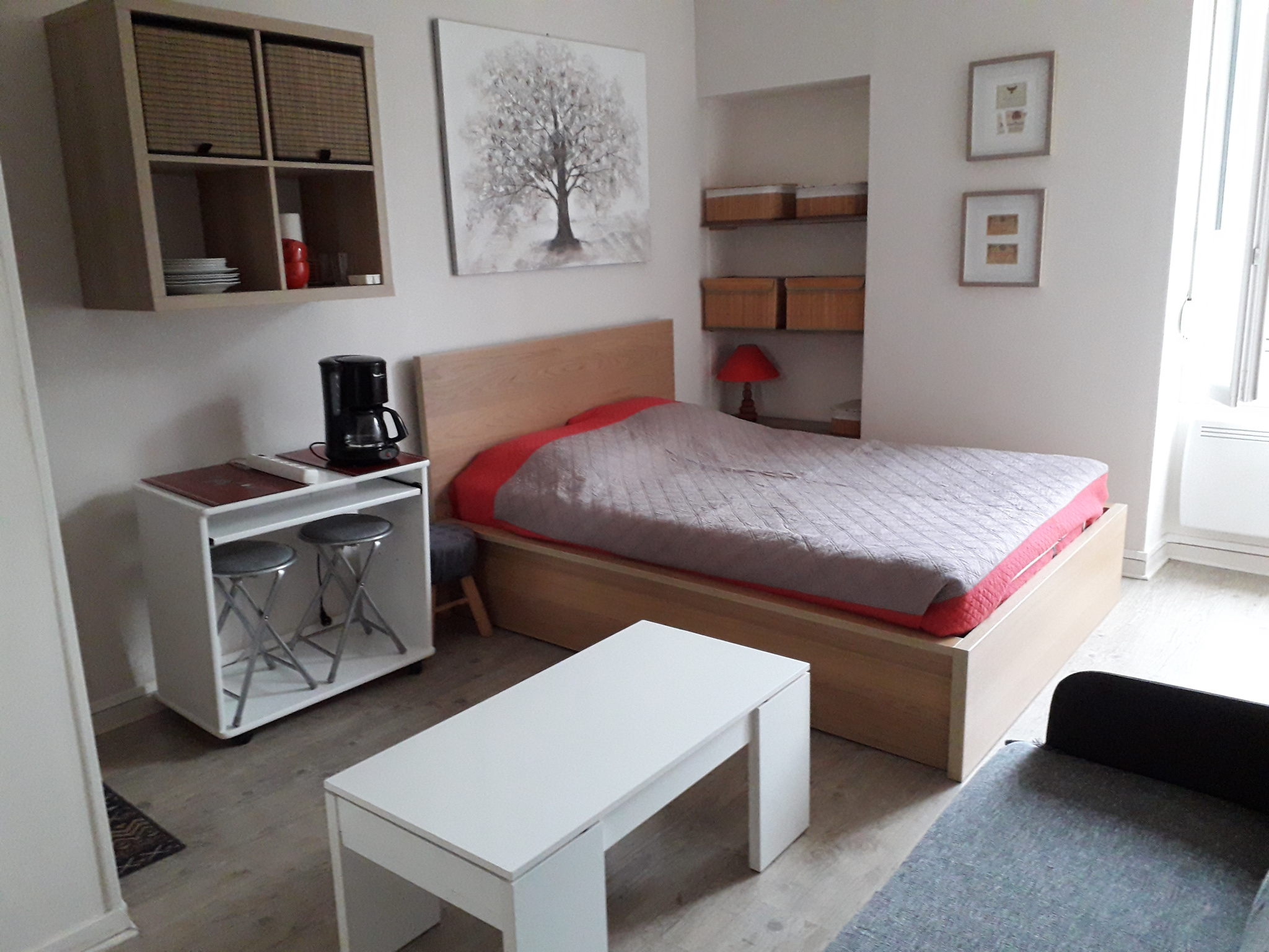 Photo 1